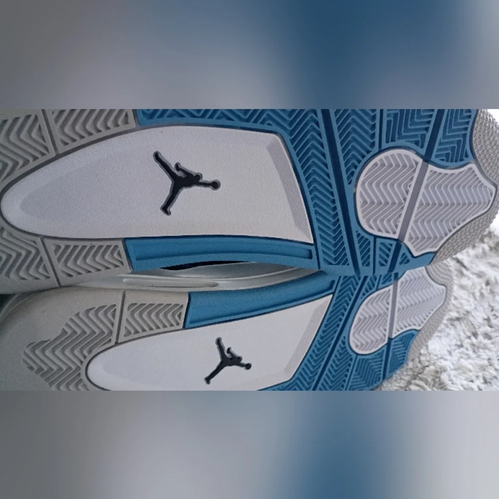 Air Jordan NIKE... NEW